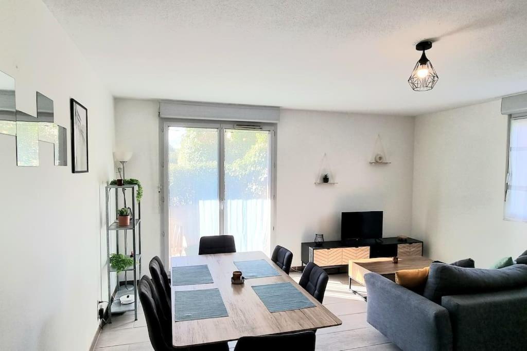 Ferienwohnung T2 Pool & Terrasse - Parking - Metro - Wifi Toulouse Exterior foto